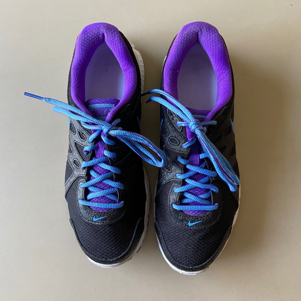 Nike Revolution 2 Black, Purple, Blue Running Shoes; Like New; Size 8.5